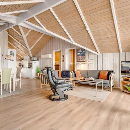 Doris - 150m From The Sea By Interhome Harboør