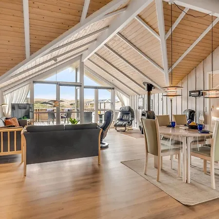 Doris - 150m From The Sea By Interhome *